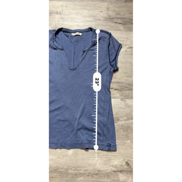 We The Free Women's Medium Blue T-Shirt V-Neck Short Sleeves Fitted A4-0021 - Image 5