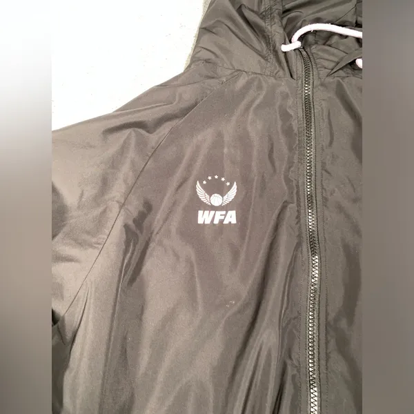 White fox boutique active Black windbreaker jacket original collection medium - Image 7