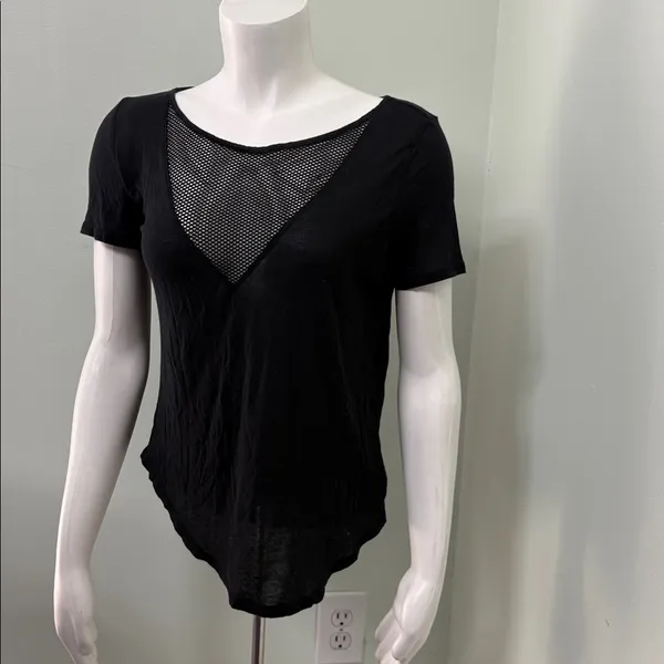 Alo Yoga Mesh Shadow Tee black - Image 2
