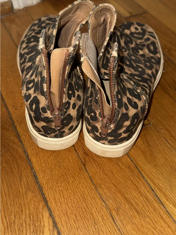 Steve Madden Leopard-Print Slip-On Sneakers in Black and Brown - Image 4