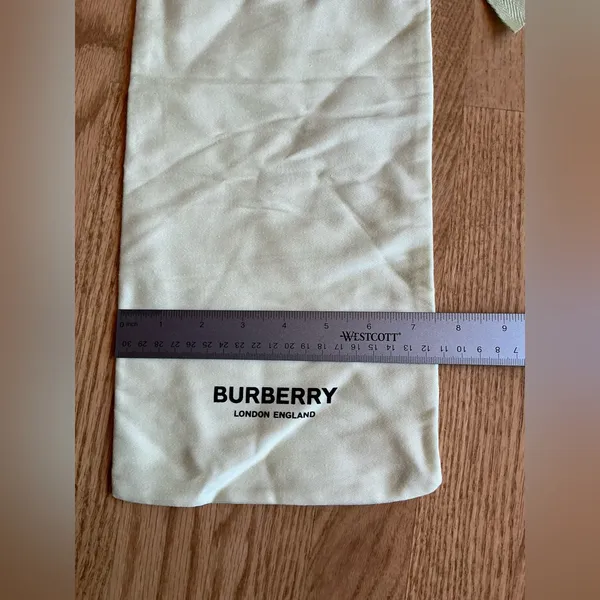 Authentic BURBERRY dust bag 🌷 - Image 3