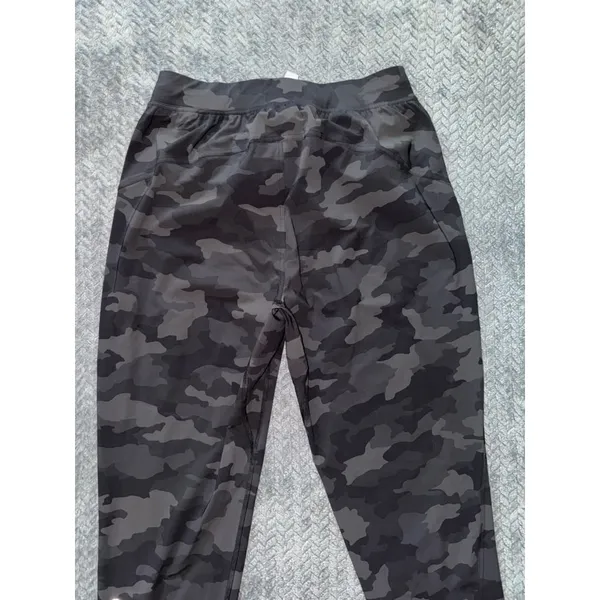 Lululemon Women's Swift Speed High-rise Crop Legging Heritage Camo Size 8‎ - Image 5