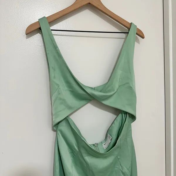 ASOS DESIGN | NEW Twist Front Keyhole Sage Green Cutout Back Midi‎ Dress, Size 4 - Image 7