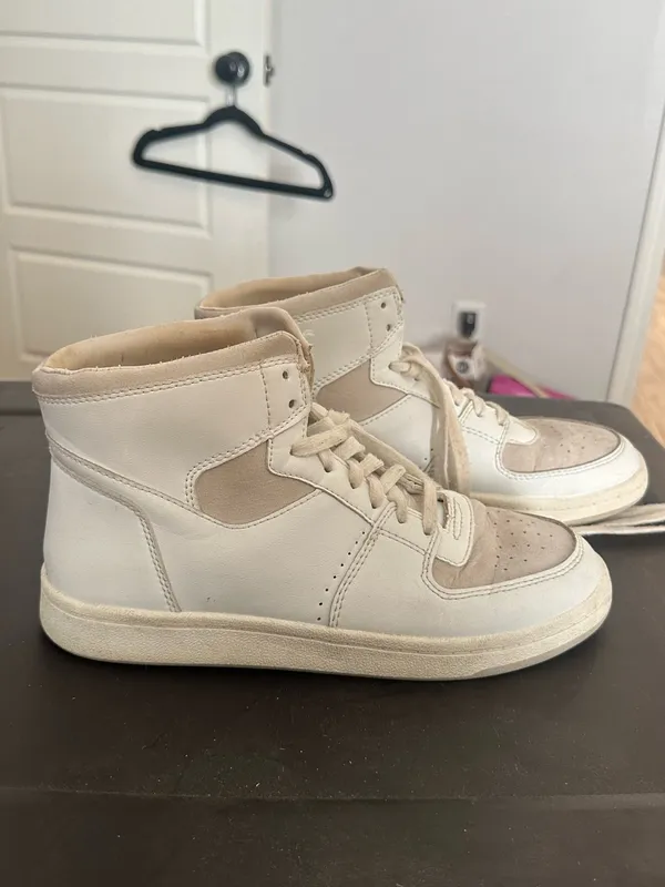 High-Top woman’s Casual Sneakers in Off-White - Image 2