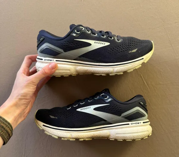 Brooks GHOST 15 Sneakers - Image 5