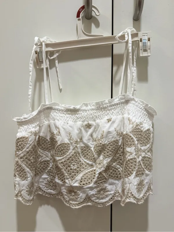 Illa Illa White and Tan Pattern Tiered Maxi Skirt and Top Set - Image 11