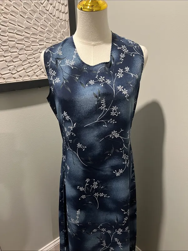 Sleeveless Navy Floral A-Line Maxi Dress - Image 2