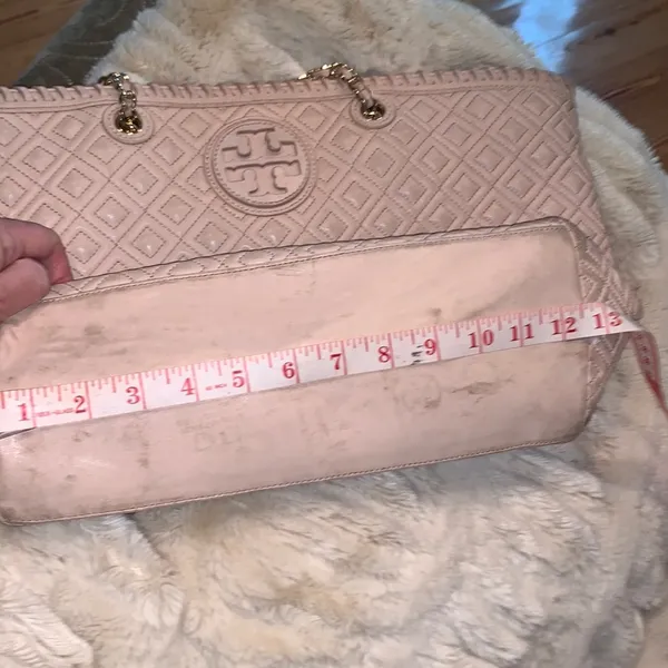 Tory Burch Beige Quilted Leather Marion Tote - Image 7