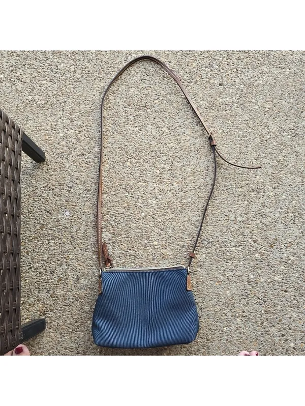 Dooney & Bourke Navy Blue Nylon Crossbody Adjustable Strap Small Minimalist - Image 11