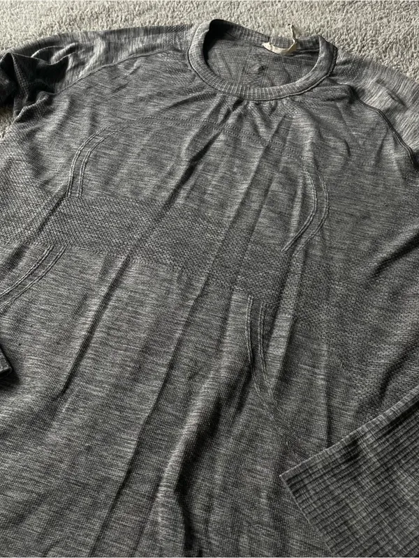 Lululemon athletica Swiftly Heathered Gray Long-sleeves Size 12 - Image 2