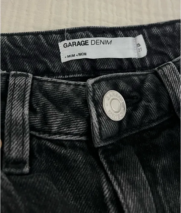 Garage Mom Jeans - Image 3