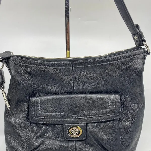 COACH M Size Black Leather Crossbody Bag - Image 5