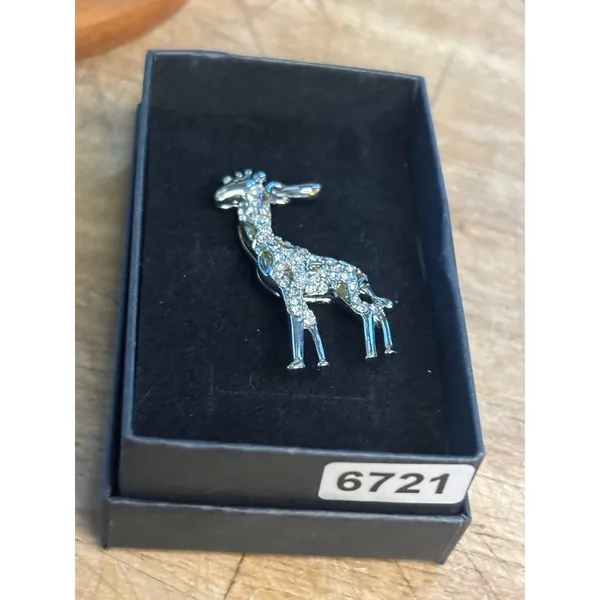 Giraffe Crystal Pendant Silver Tone Jewelry - Image 4