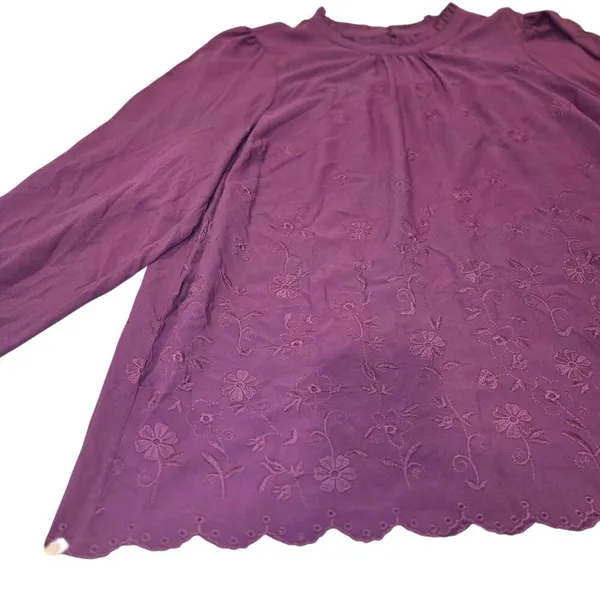 Torrid Challis Embroidered Cut Out Long Sleeve Blouse Size:‎ 2X - Image 4