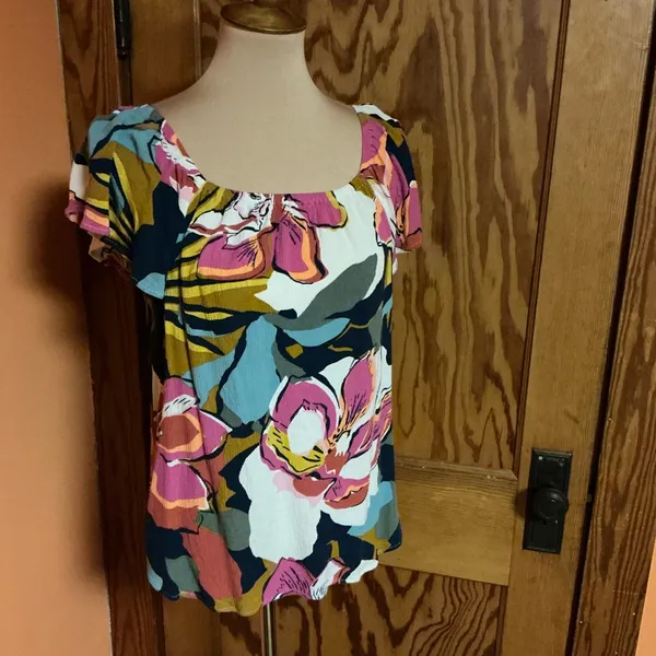 MB Bright Tropical Flowers Blouse Size M - Image 6