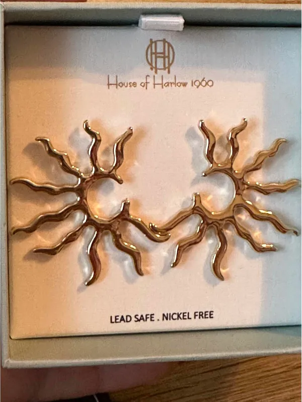 House of Harlow 1960 Sunburst Gold Tone Earrings NIB - Image 2