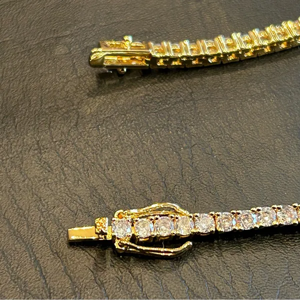 Moissanite Tennis Bracelet VVS1 3mm 7 Inches Gold Brand New - Image 6