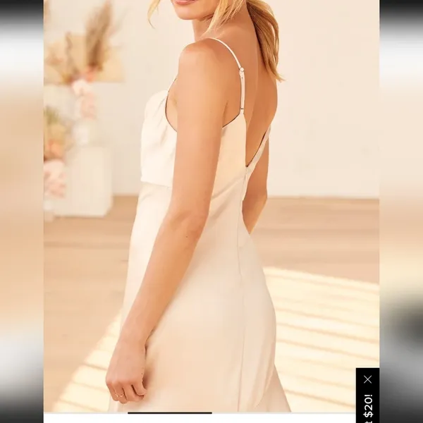 Moment in the Spotlight Champagne Satin Cowl Neck Maxi Dress size Medium new - Image 3