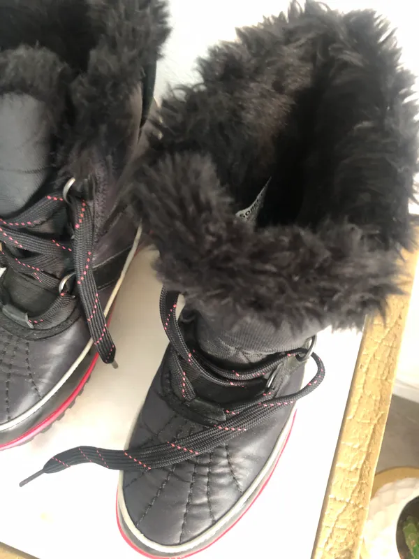 Back And Pink Ankle Boots - Image 2