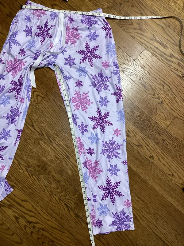 Shirley & Stone winter snowflake pajama set size Large - Image 5