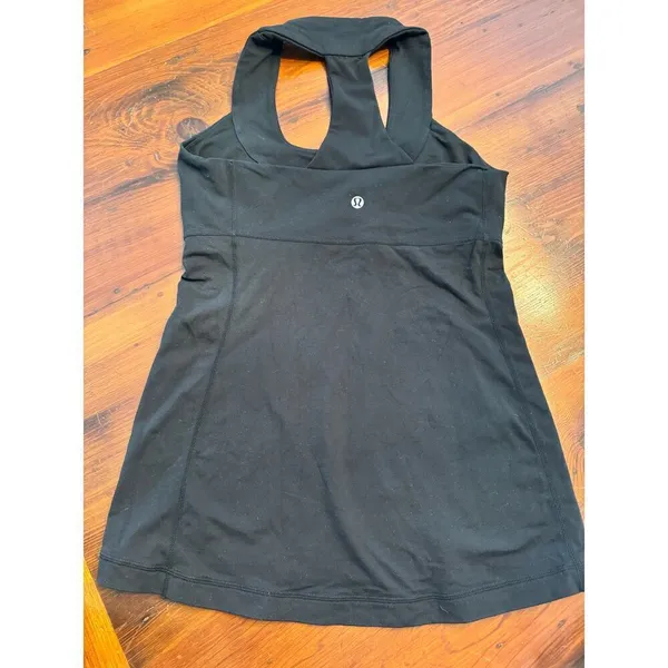 Lululemon black scoop neck tank size 6 - Image 2