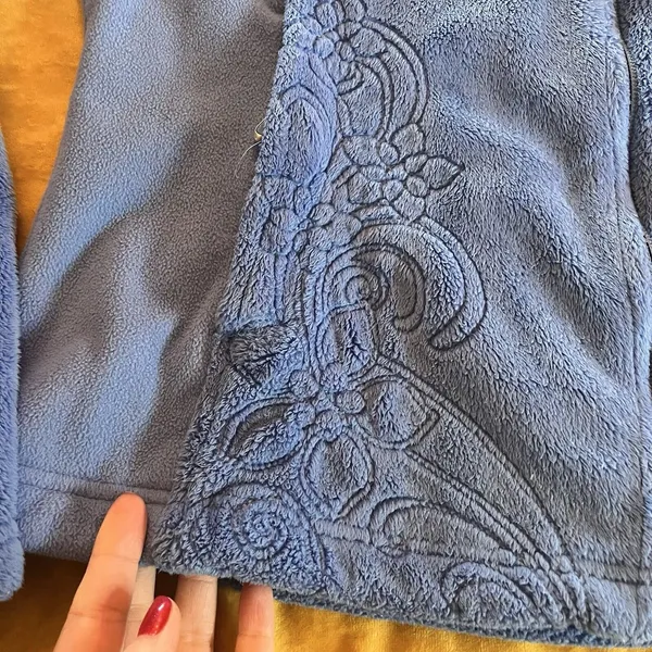L.L Bean Womens Medium Zip Up Long Sleeve Fleece Jacket Blue Floral EUC - Image 5