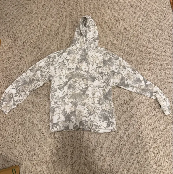 H&M camo hoodie - Image 2
