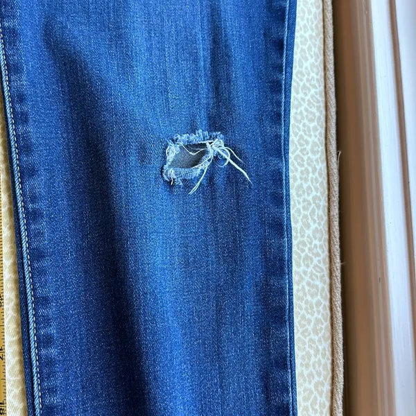 Levi’s 711 Skinny Jeans with stretch - Image 6