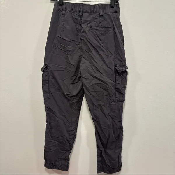 Abercrombie and Fitch, cargo pants! Casual pants in a women's size small regular! - Image 3