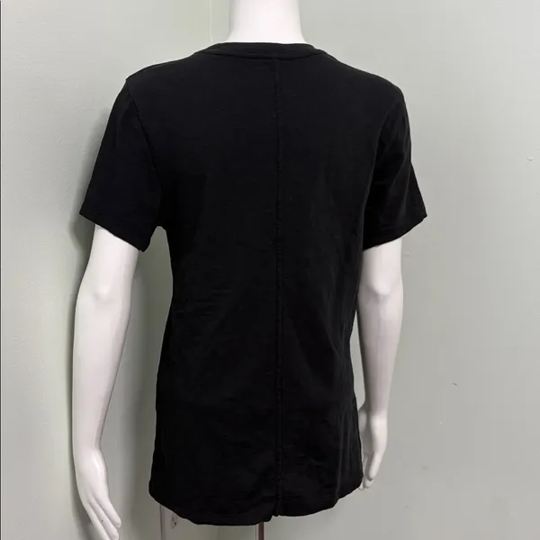 Quince 100% Organic Cotton Slub Crewneck Tee in Black medium - Image 4