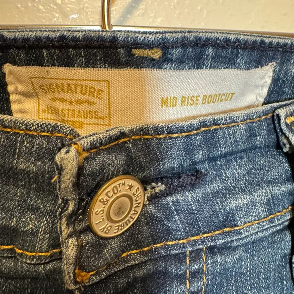 Levi Strauss Signature Mid Rise Bootcut Blue Jeans Size 16M - Image 3