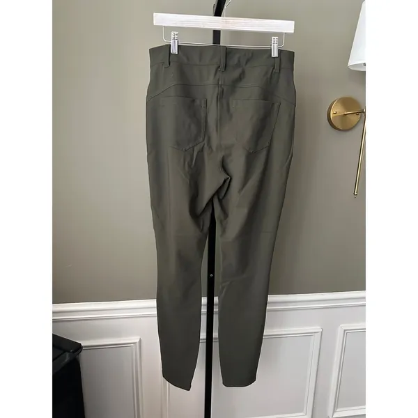 Lululemon City Sleek 5 Pocket 7/8 Pant Size 31 Dark Olive - Image 3