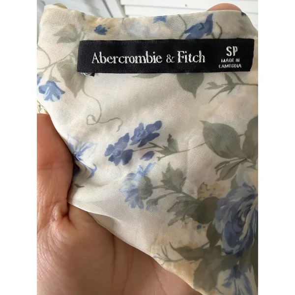 Abercrombie & Fitch Emerson Drama Bow-Back Maxi Dress in Cream Floral Size SP - Image 7