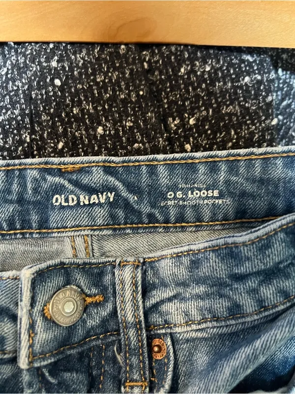 Old‎ Navy Women's Size 0 O.G. Loose Straight Jeans Light Wash Distressed Stretch - Image 10