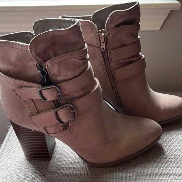 JustFab NWOT boots - Image 3