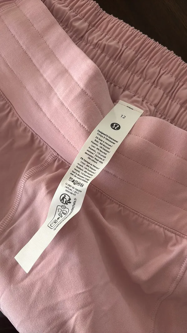 Lululemon Pink Hotty Hot Shorts 4" Size 12 - Image 5