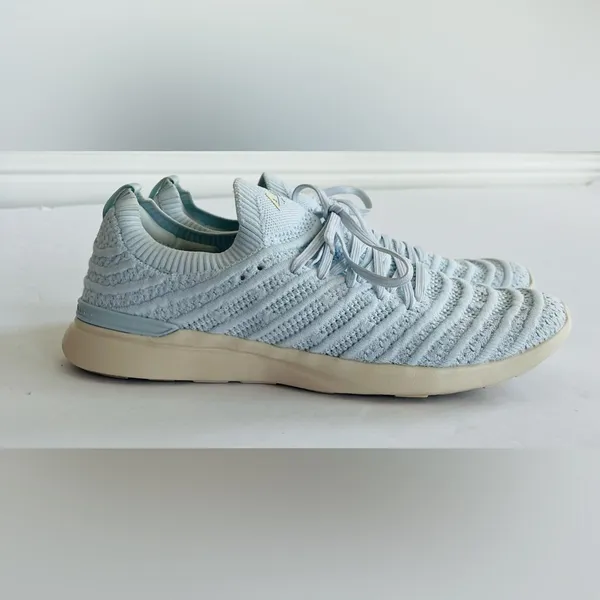 APL Blue Knit Lightweight Training Sneakers Size 9.5 - Image 2