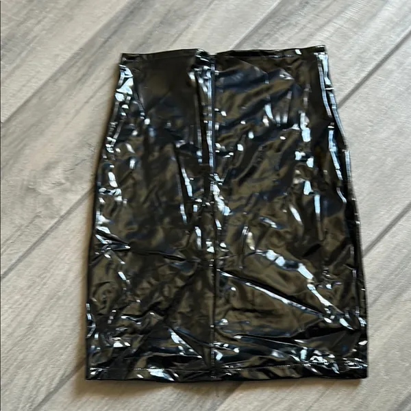 Black Mini Pencil Skirt for Night Out - Image 3