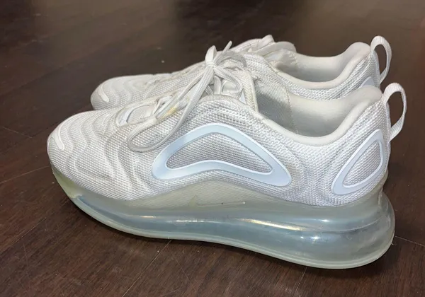 Nike Airmax 720 Shoes - Image 2