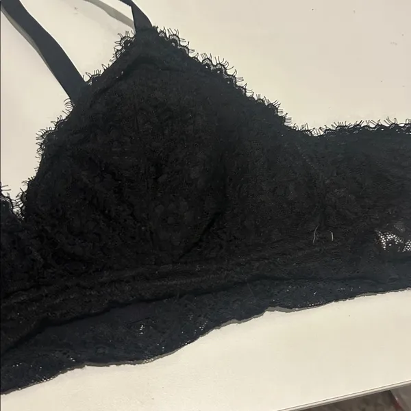 Aerie black lace adjustable bralette dark romantic witchy size XL light padding - Image 3
