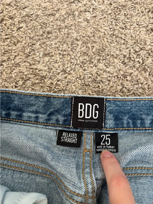 BDG Straight Relaxed Jeans - Image 4