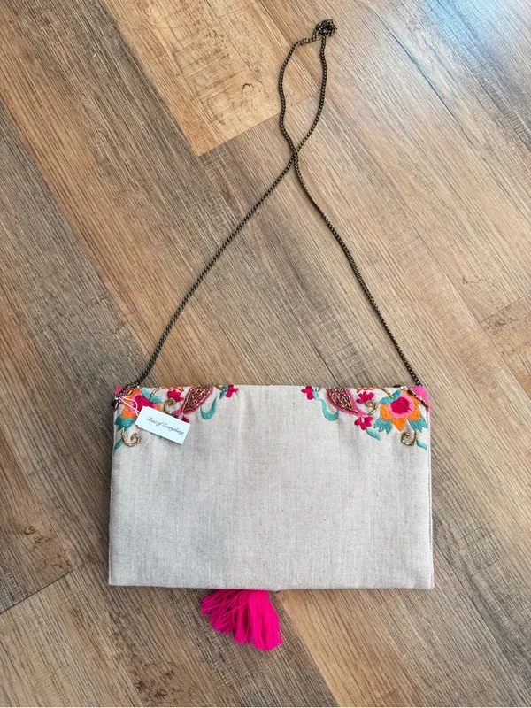 Embroidered Boho Festival Floral Triangle Crossbody Bag - Pink & Beige - Image 4