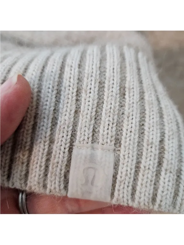 Lululemon Alpaca Wool-Blend V-Neck Sweater Heathered White Opal M - Image 3
