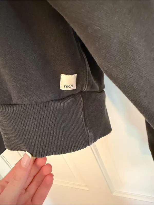 Vuori Restore Half Zip Hoodie Washed Black Athleisure Loungewear Size Small - Image 3