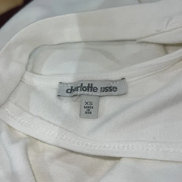 Charlotte Russe White Fitted Scalloped Dress XS - Image 6