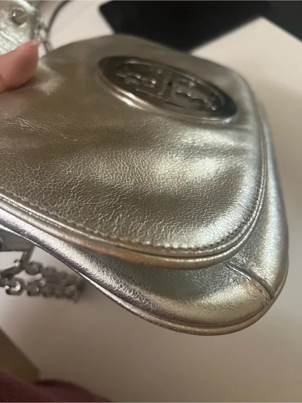Tory Burch Reva Metallic Silver Leather Clutch Crossbody Bag - Image 5