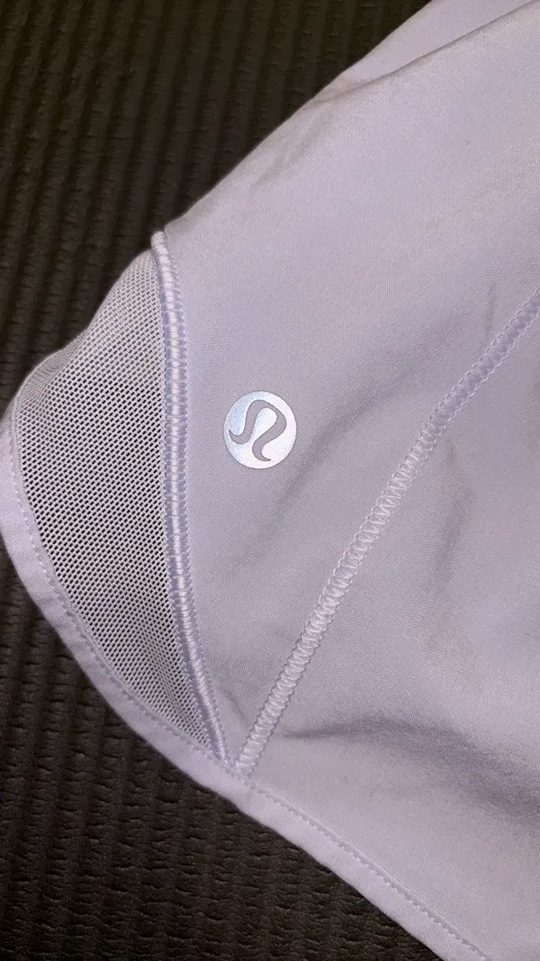 Hotty Lululemon Hot 2.5" Shorts - Image 3