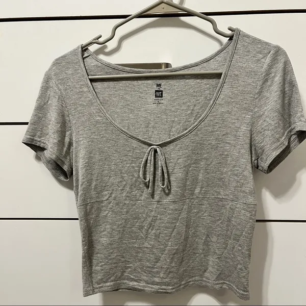 Pacsun Me to We Grey Top - Image 2