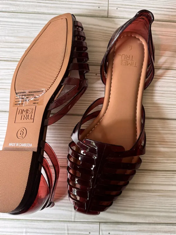 Time and Tru Women's Huarache Jelly Sandals Flats Sz 6 NWT - Image 5