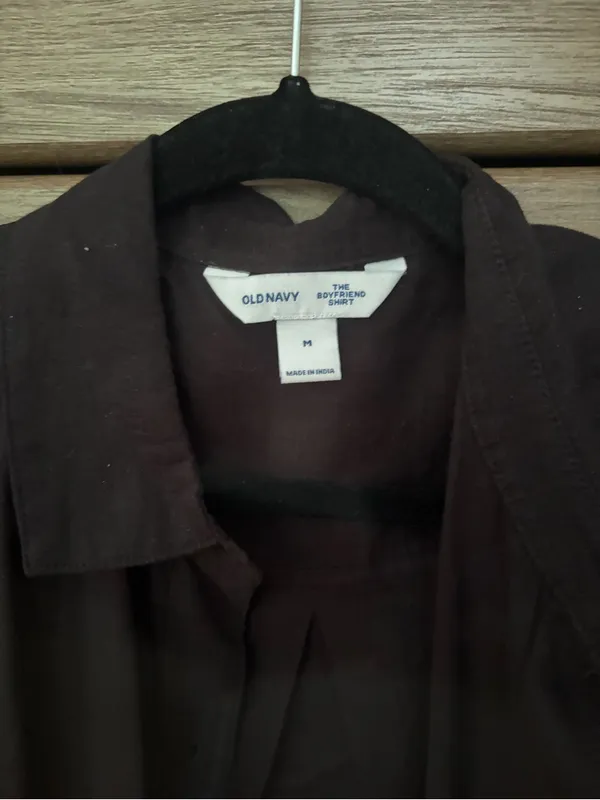 Old Navy Black Button-Down Women's Shirt - Image 3